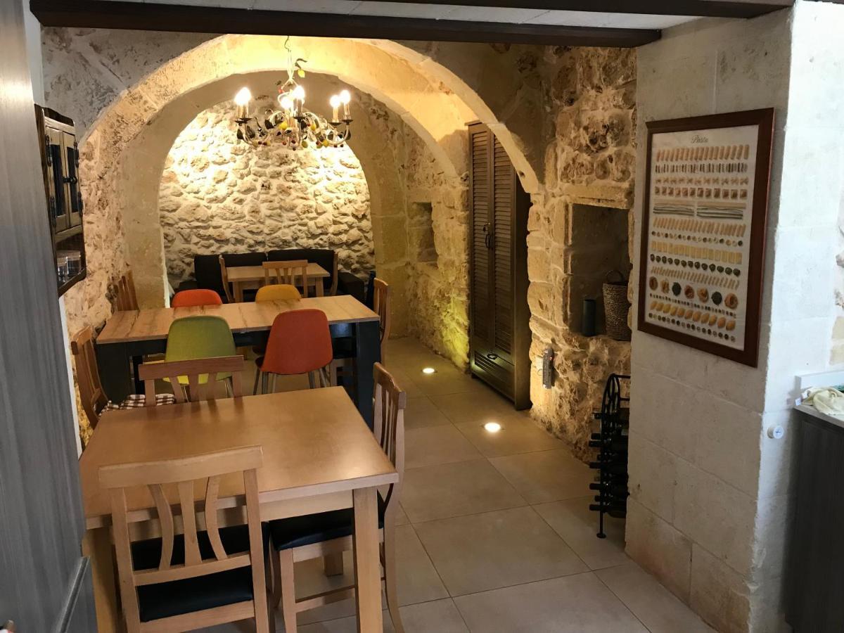 The Cloisters Bed And Breakfast Xaghra Luaran gambar