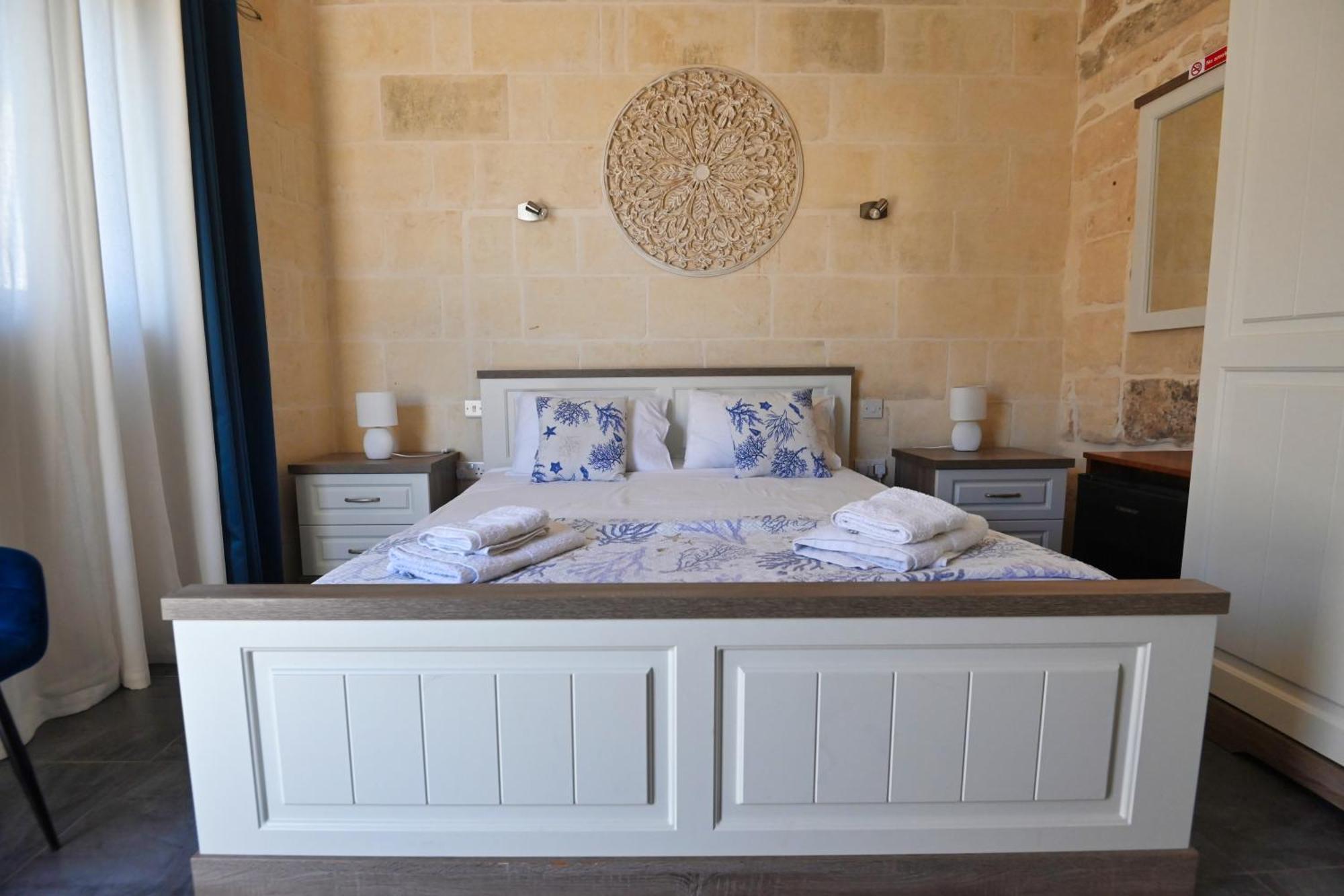 The Cloisters Bed And Breakfast Xaghra Luaran gambar