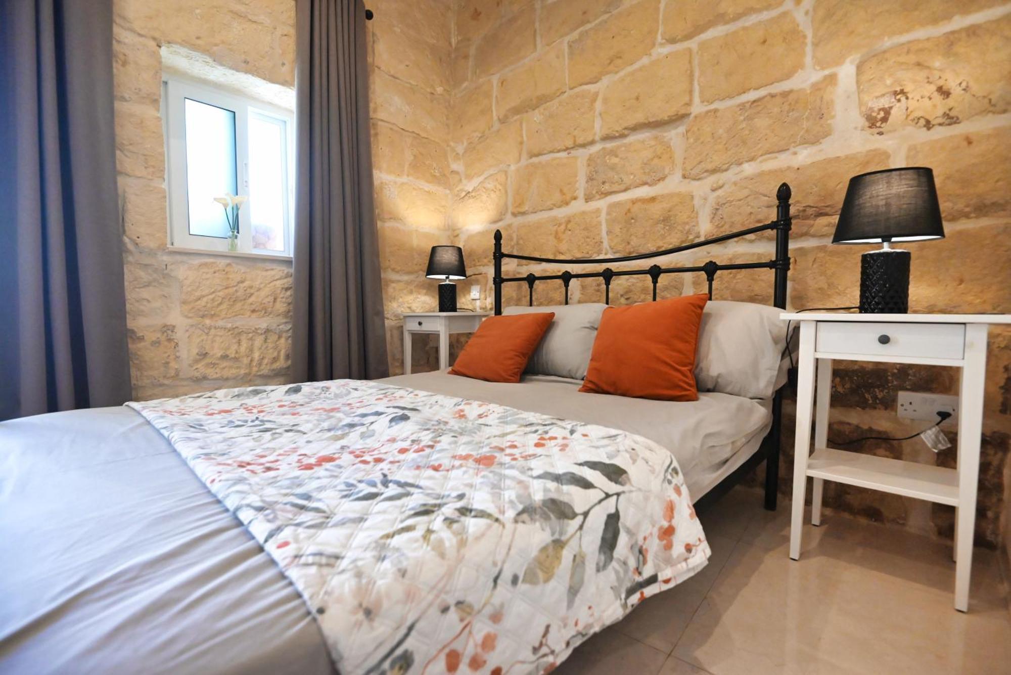 The Cloisters Bed And Breakfast Xaghra Luaran gambar
