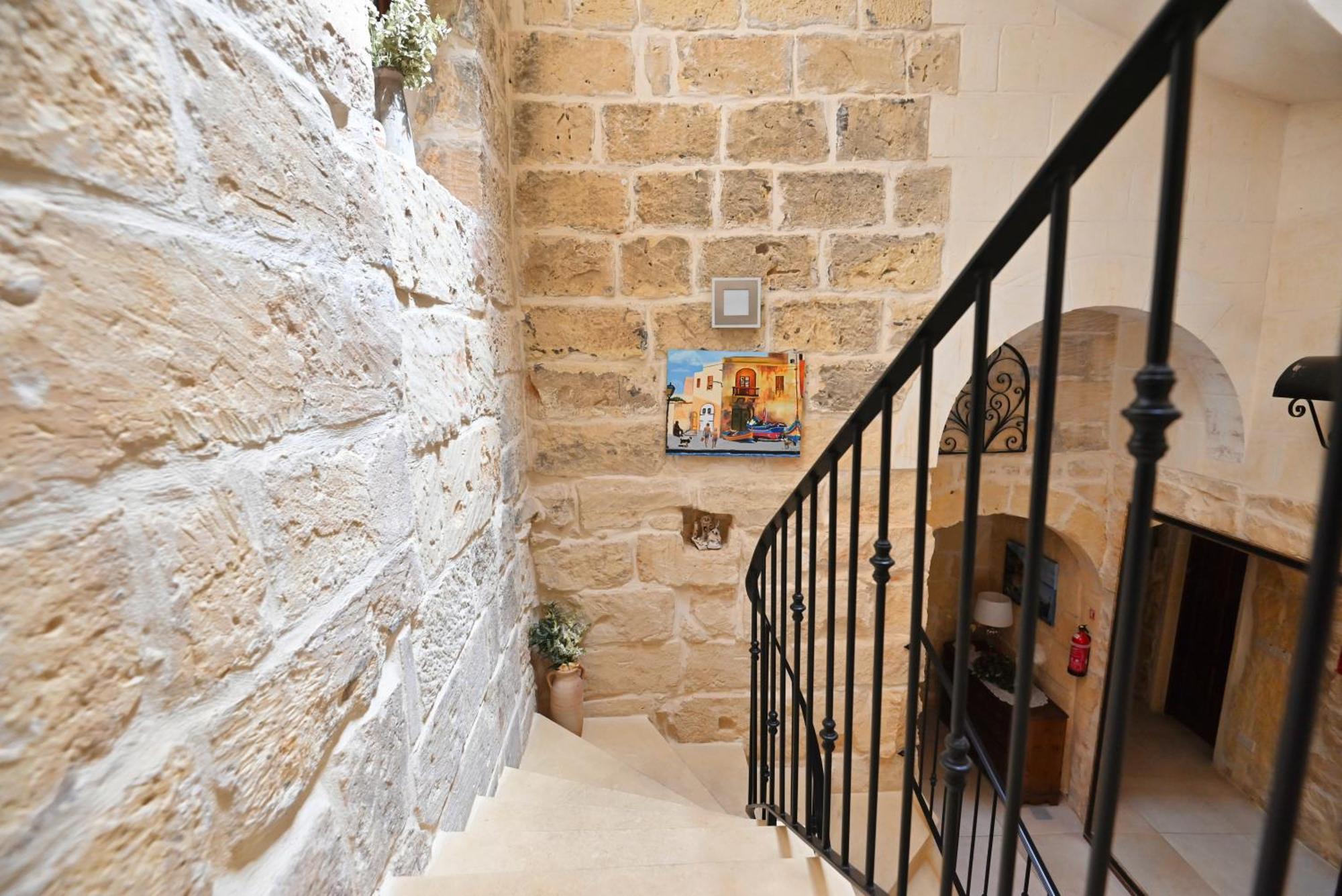 The Cloisters Bed And Breakfast Xaghra Luaran gambar
