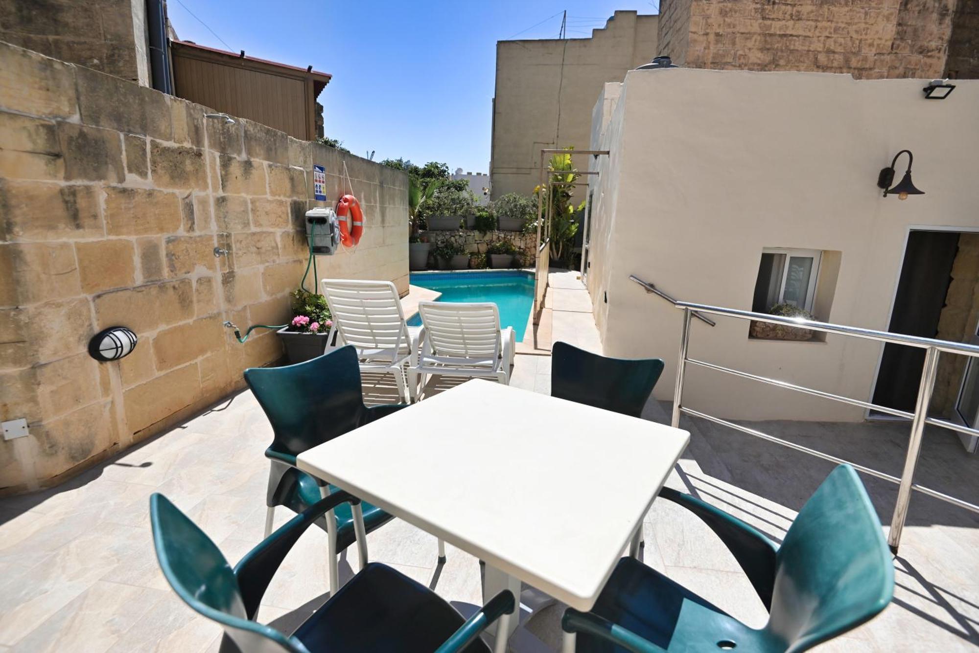 The Cloisters Bed And Breakfast Xaghra Luaran gambar