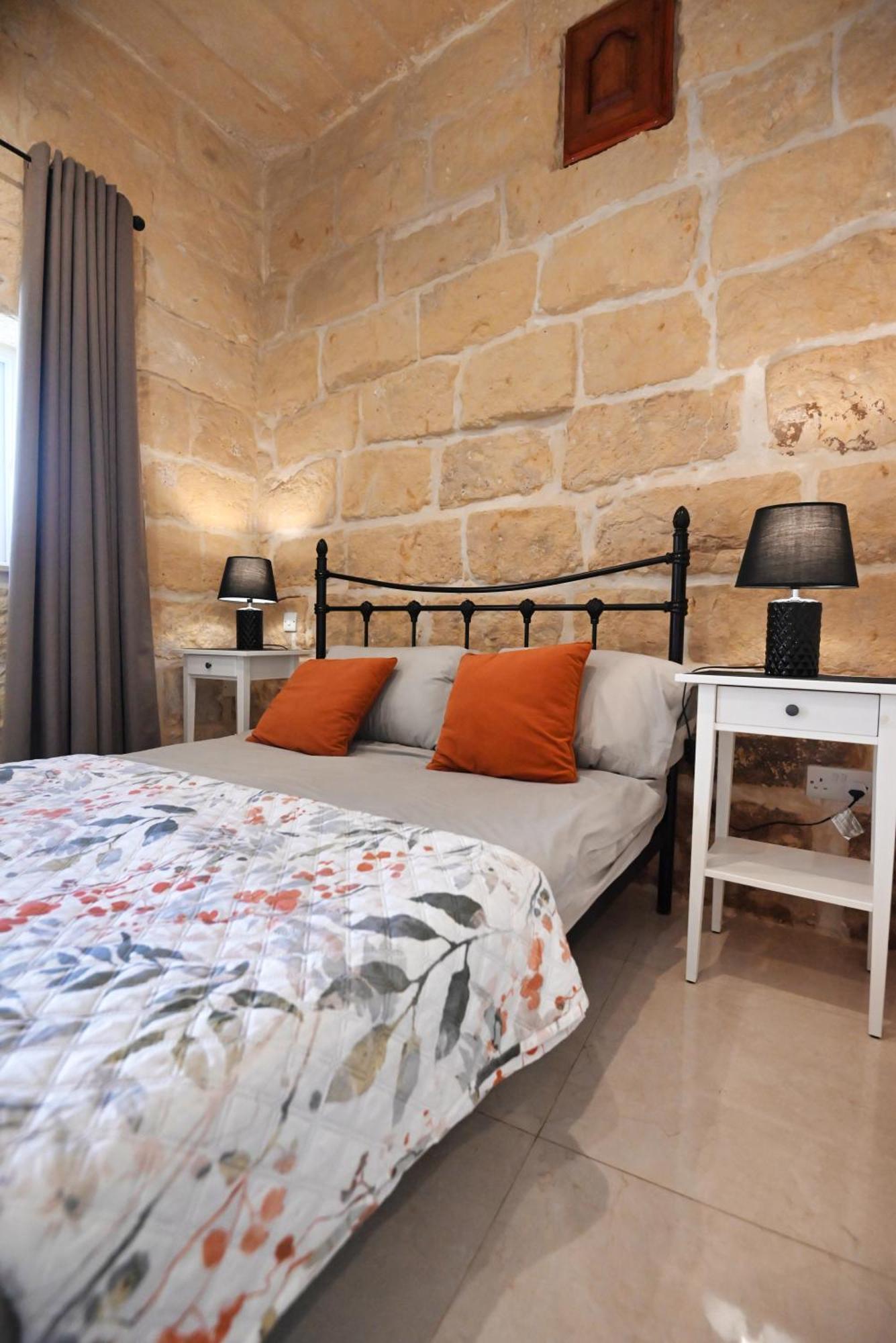 The Cloisters Bed And Breakfast Xaghra Luaran gambar