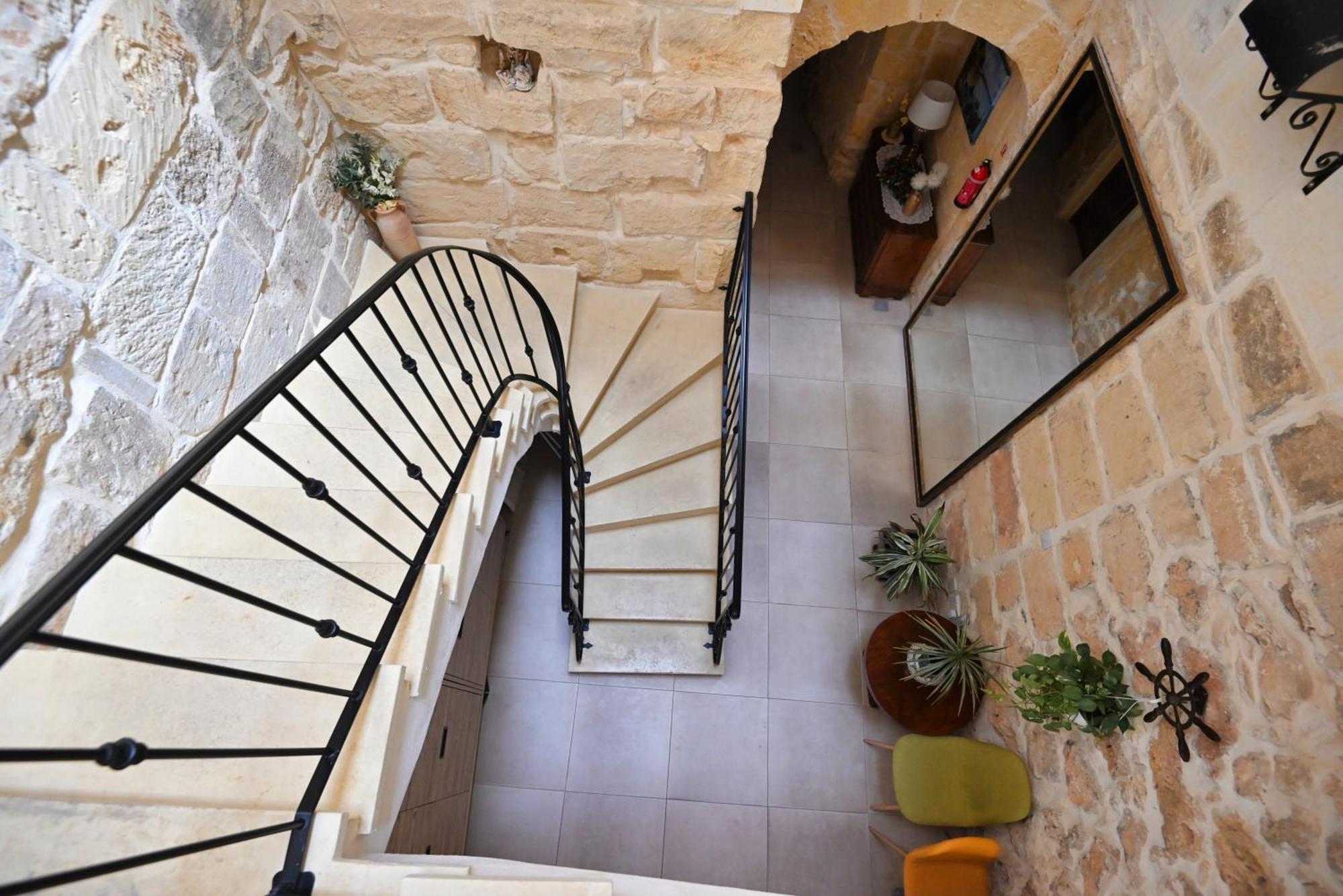 The Cloisters Bed And Breakfast Xaghra Luaran gambar