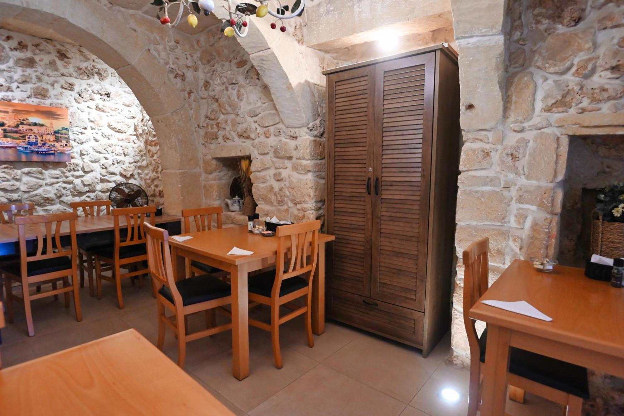The Cloisters Bed And Breakfast Xaghra Luaran gambar