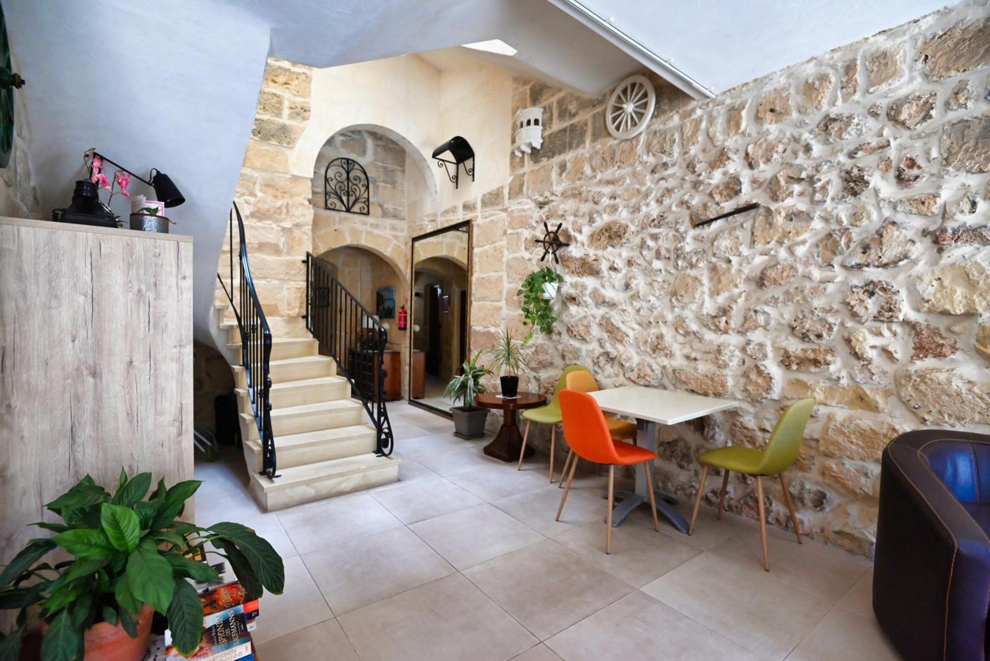 The Cloisters Bed And Breakfast Xaghra Luaran gambar